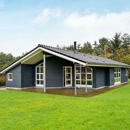Luxurious Holiday Home In Hovborg With A Scenic View Екстериор снимка